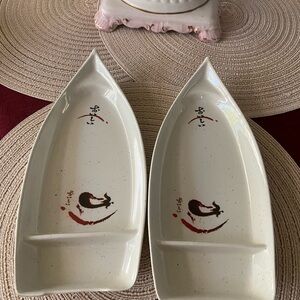 2PC. Lot SUSHI Boat Plates